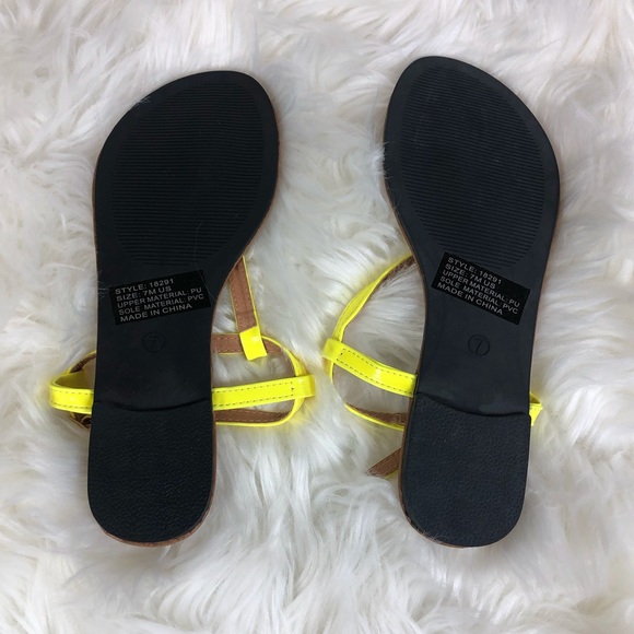 Charlotte Russe Sandals - Picture 4 of 5